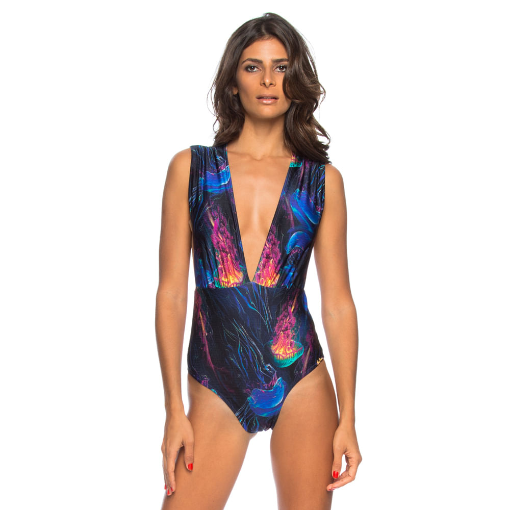 Maio-Detalhe-Costas-Lua-Morena-Jellyfish